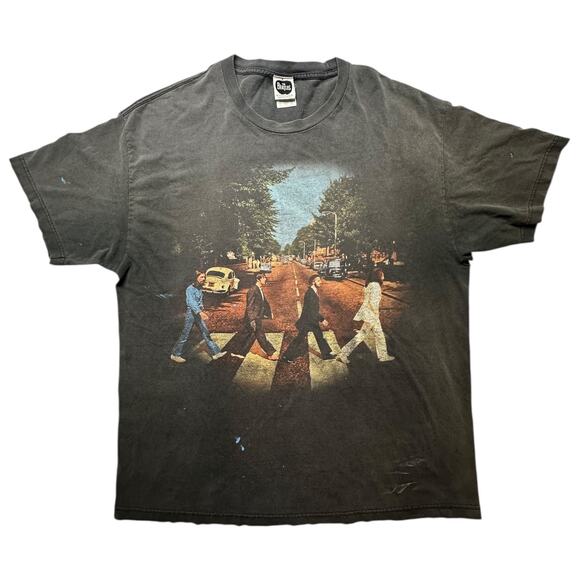 Vintage Beatles 2005 Graphic Print Licensed Distressed Band T-shirt Size XL - Picture 1 of 5